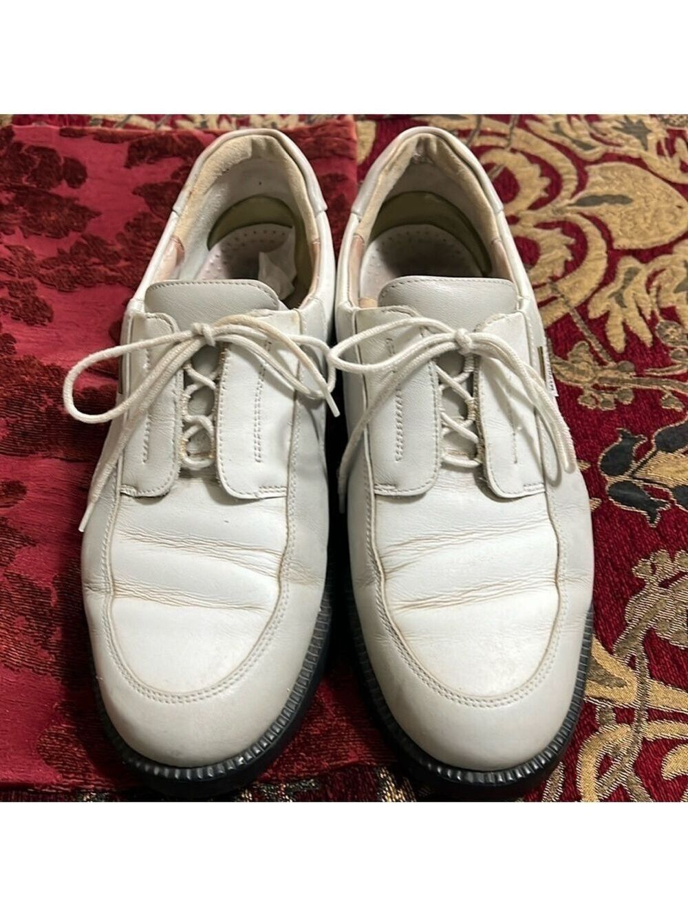 MEPHISTO ladies white leather golf shoes. Size 9. Very good condition.